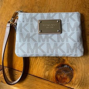 Michael Kors Vanilla Wristlet